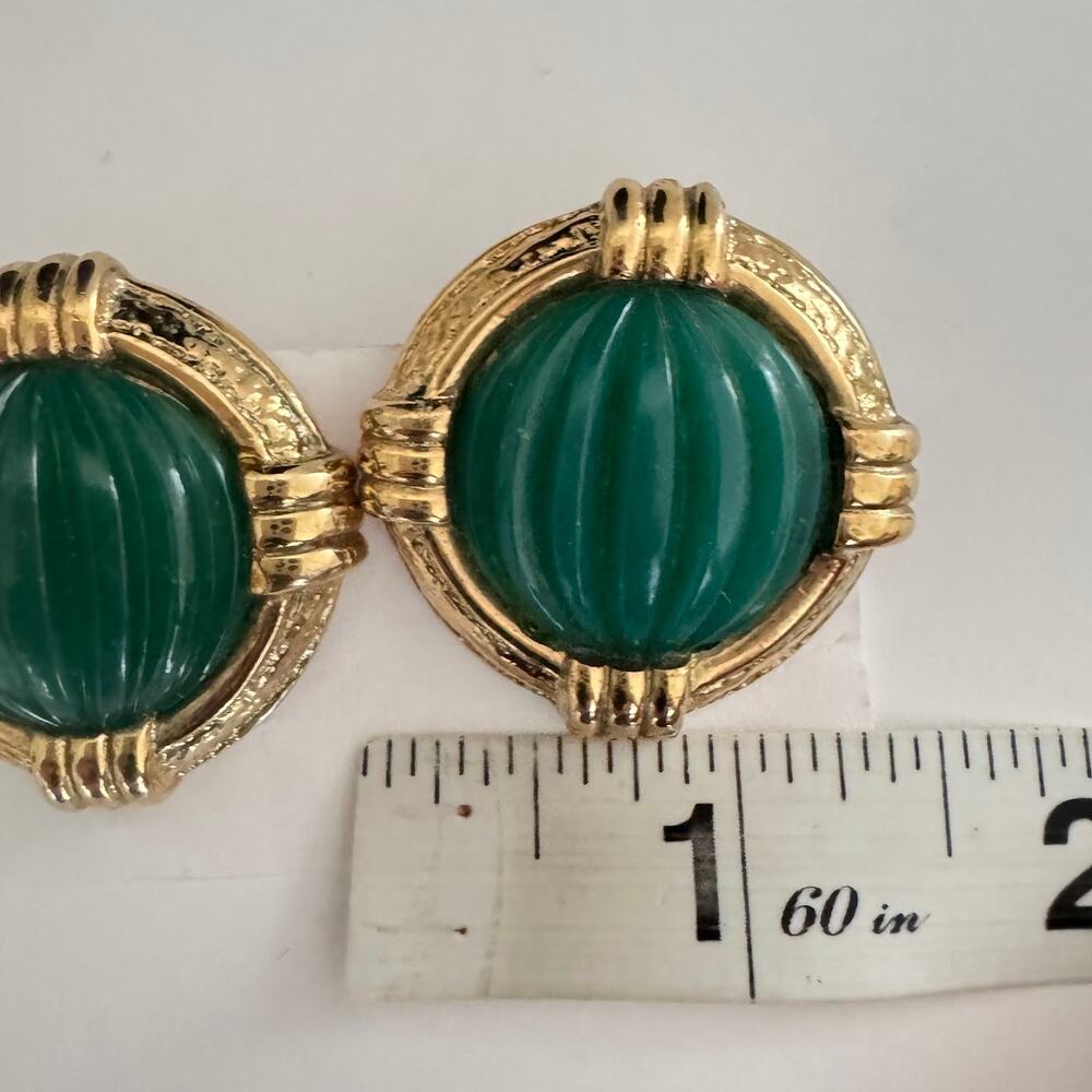 Vintage Bijoux Cascio Green Cabochon Gold Tone Clip-On Earrings Made in Italy - Picture 5 of 5